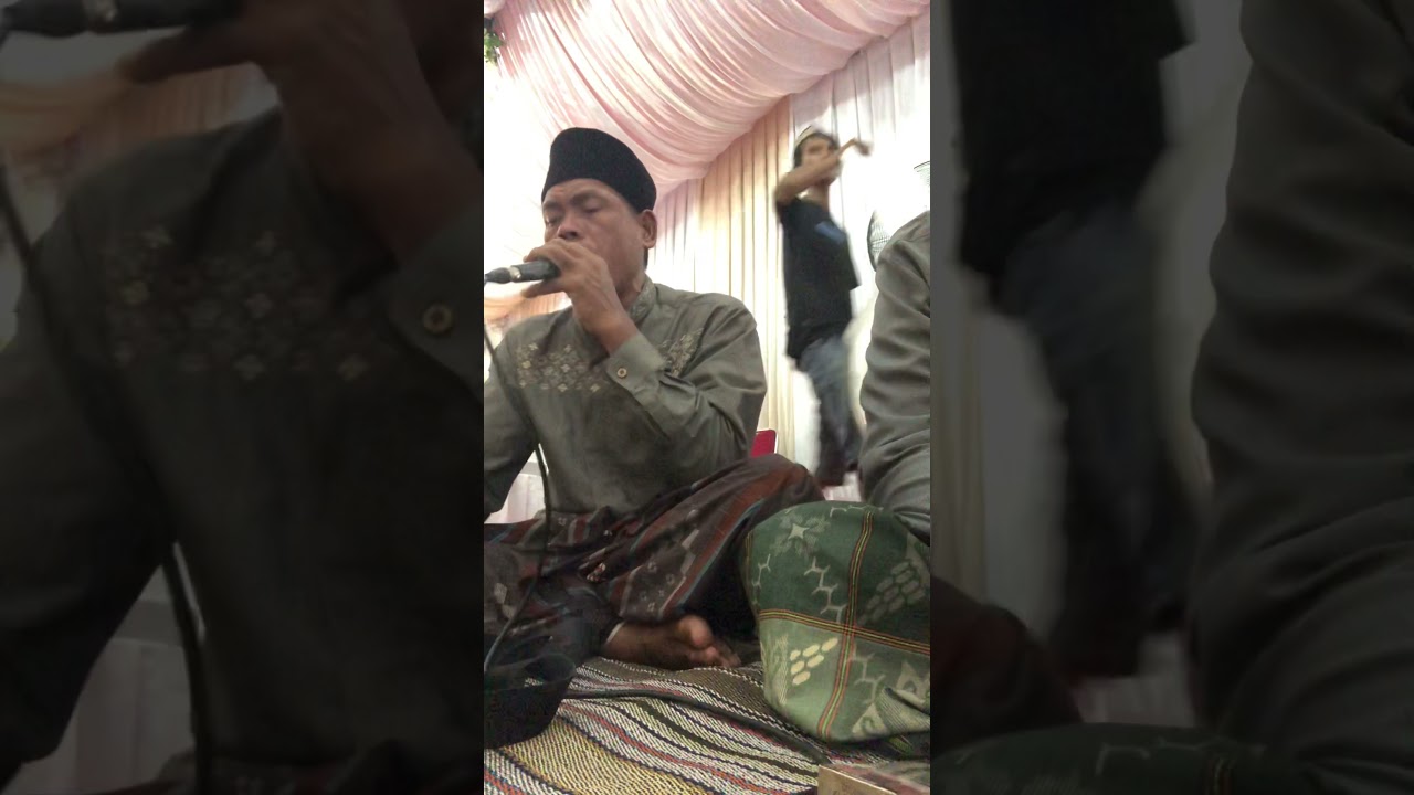 Mamaca manaqib tuan syekh Abdul Qodir jaelani-gubes ust.parma/mg.apeng cisoka Tangerang barat.