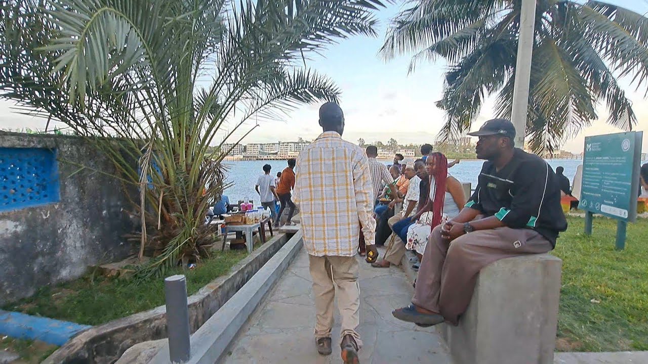 MOMBASA OLD TOWN TOUR  (MUST WATCH)