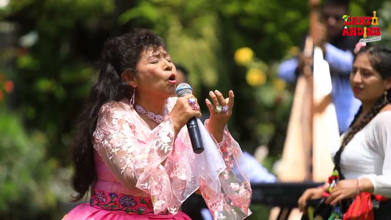 China Maria  -  Mi pequeñito - Canto Andino