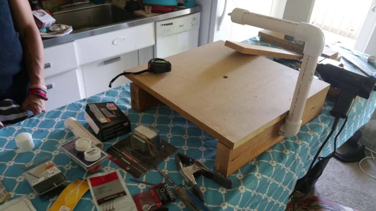 DIY || Hot Wire Foam Cutter!