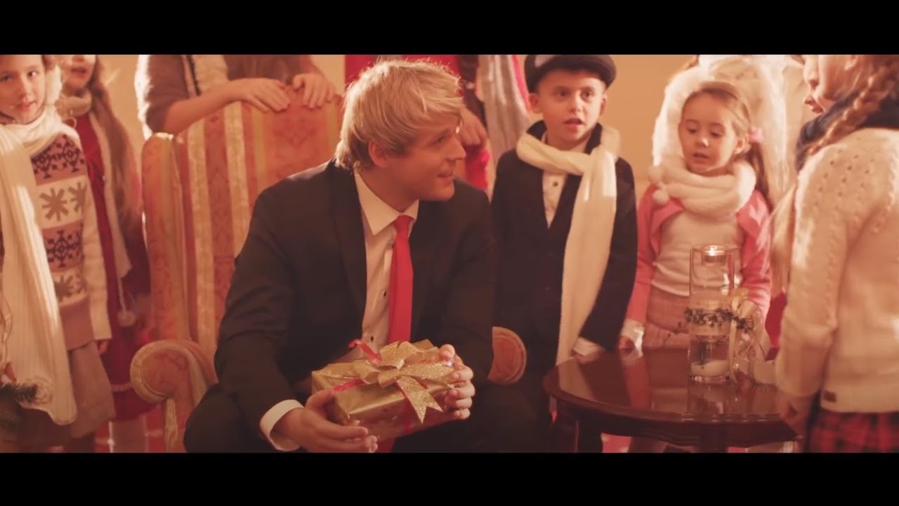 David Deyl - Svat&yacute; čas / Santa Claus Is Coming To Town (Official Music Video)