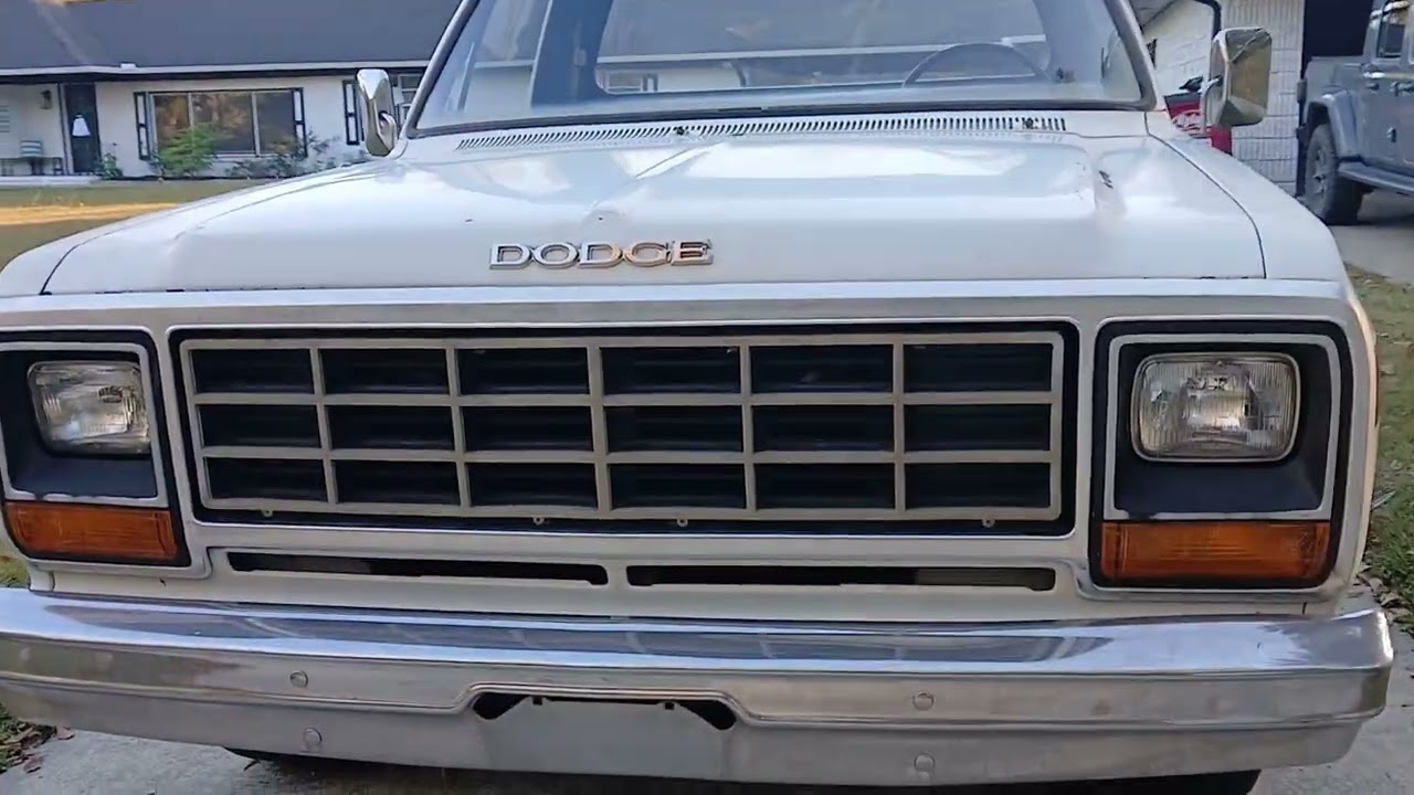 1985 Dodge D-150