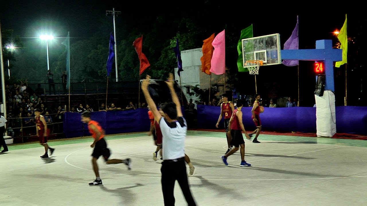 52nd INTER IIT SPORTS MEET 2017 BASKETBALL SEMIS IITB vs IITM part 1