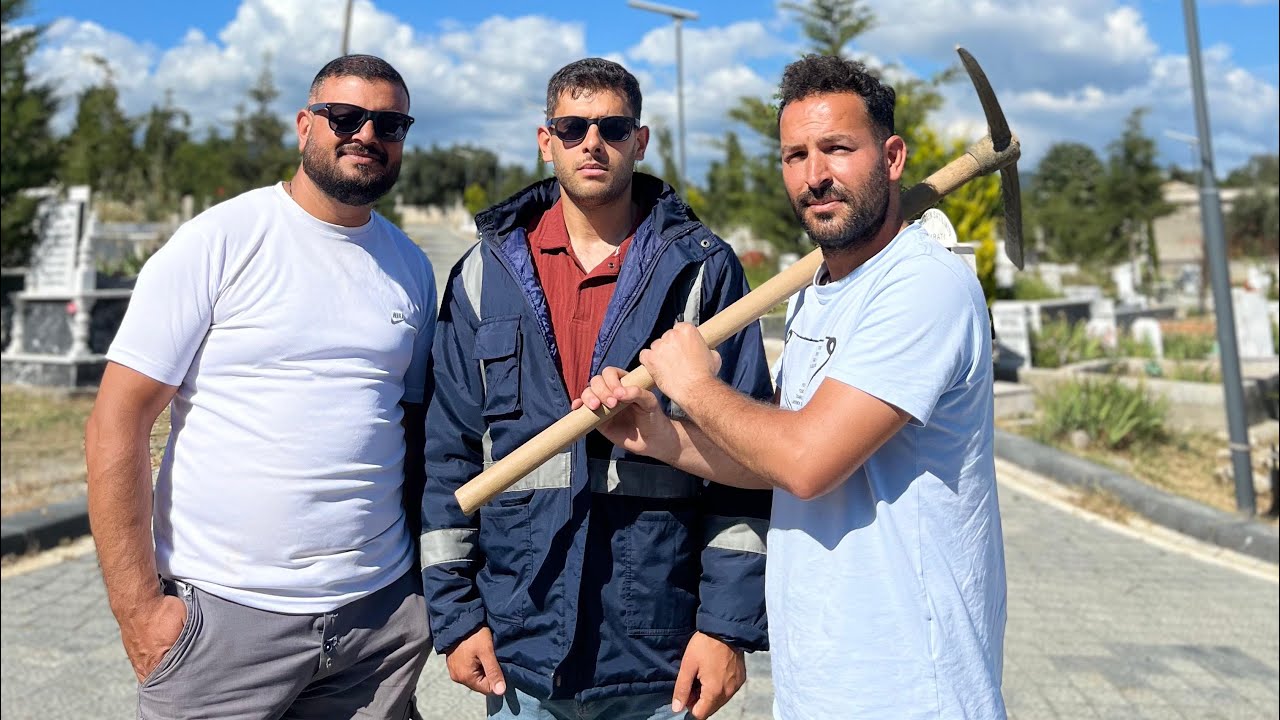MEZARCI ZİYARETİ
