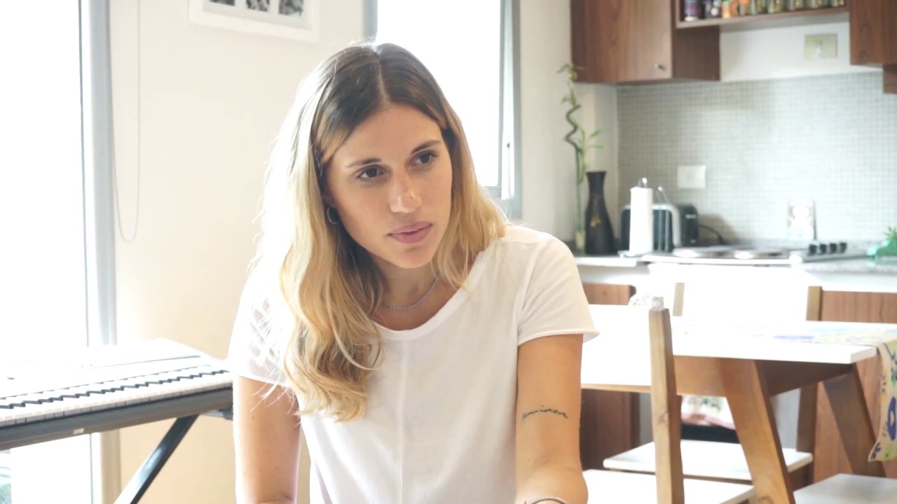 EL SKETCH EN TVR -  NOVIA JUDIA