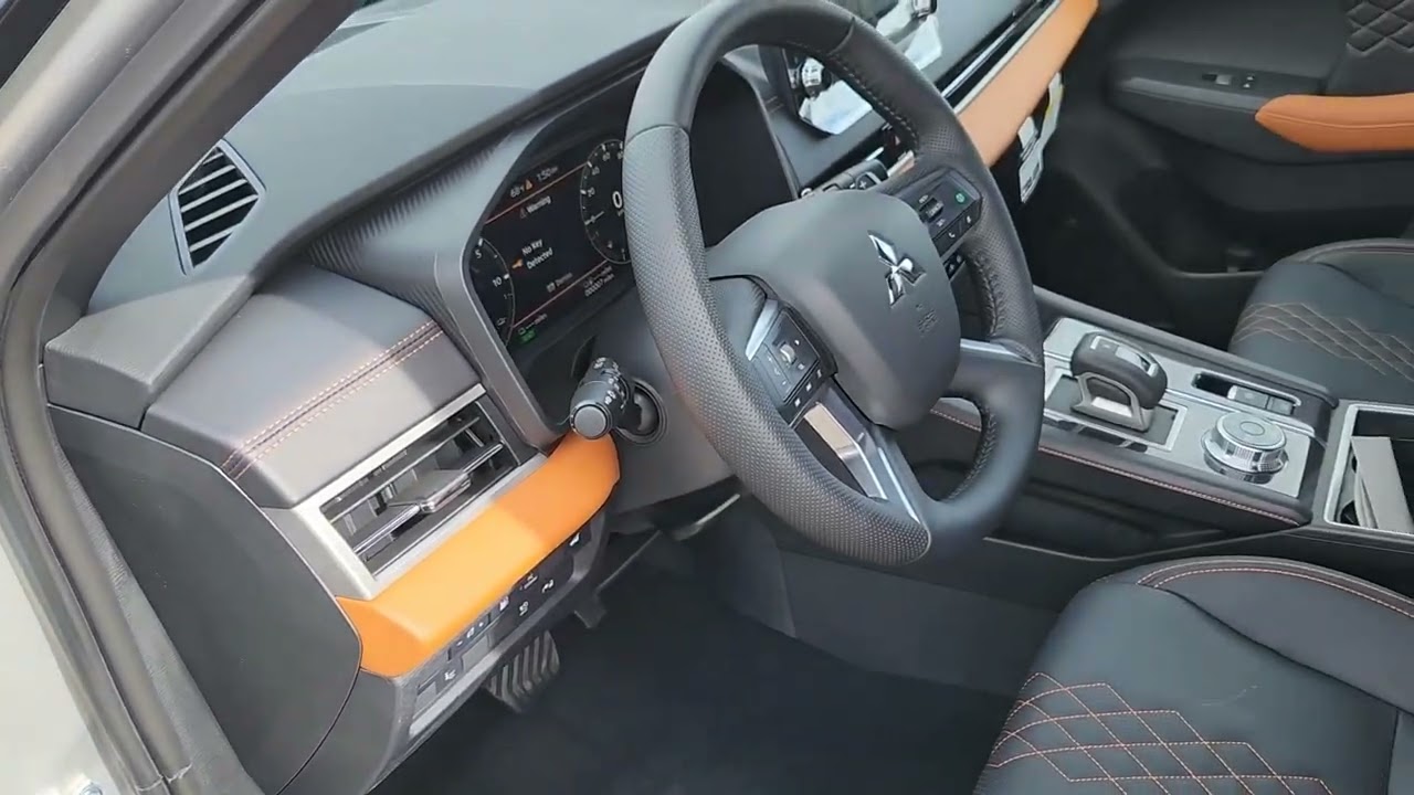 2025 Mitsubishi Outlander PHEV  Denver, Northglenn, Westminster, Thornton, Broomfield CO