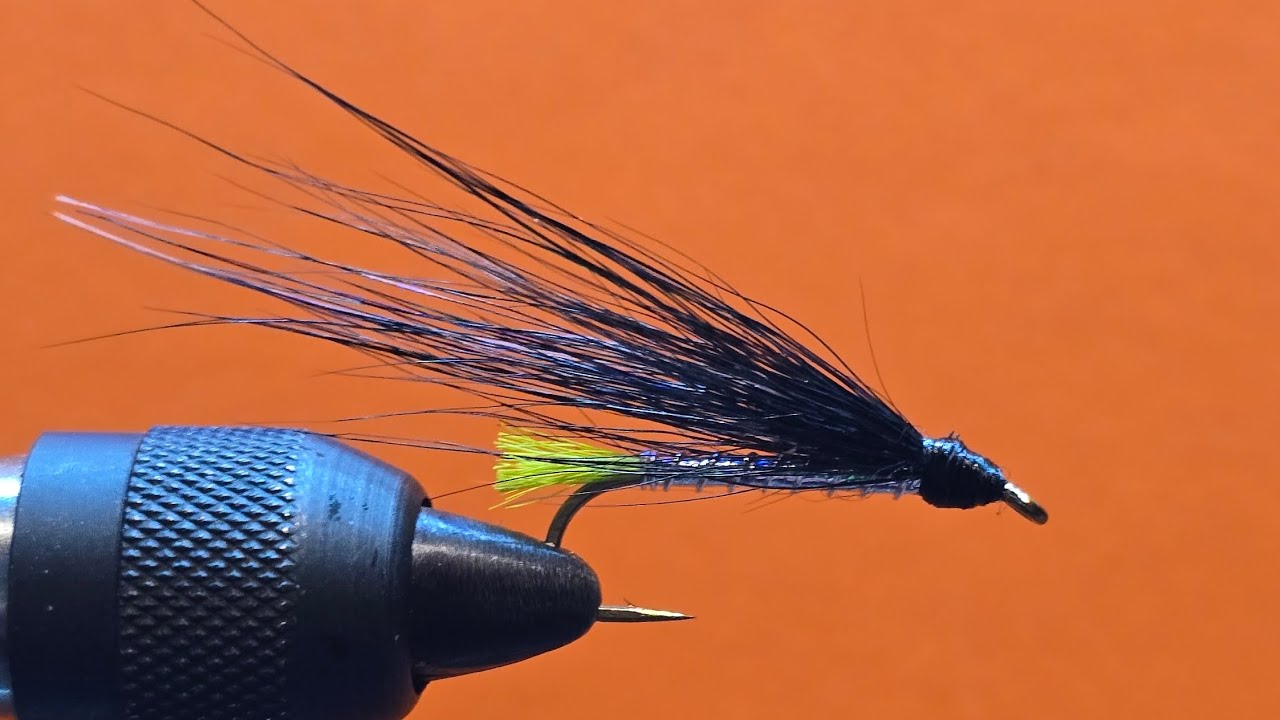 Episode 54. Black Bucktail??? #fluebinding #streamerflies #ørretflue #ørretfiske 