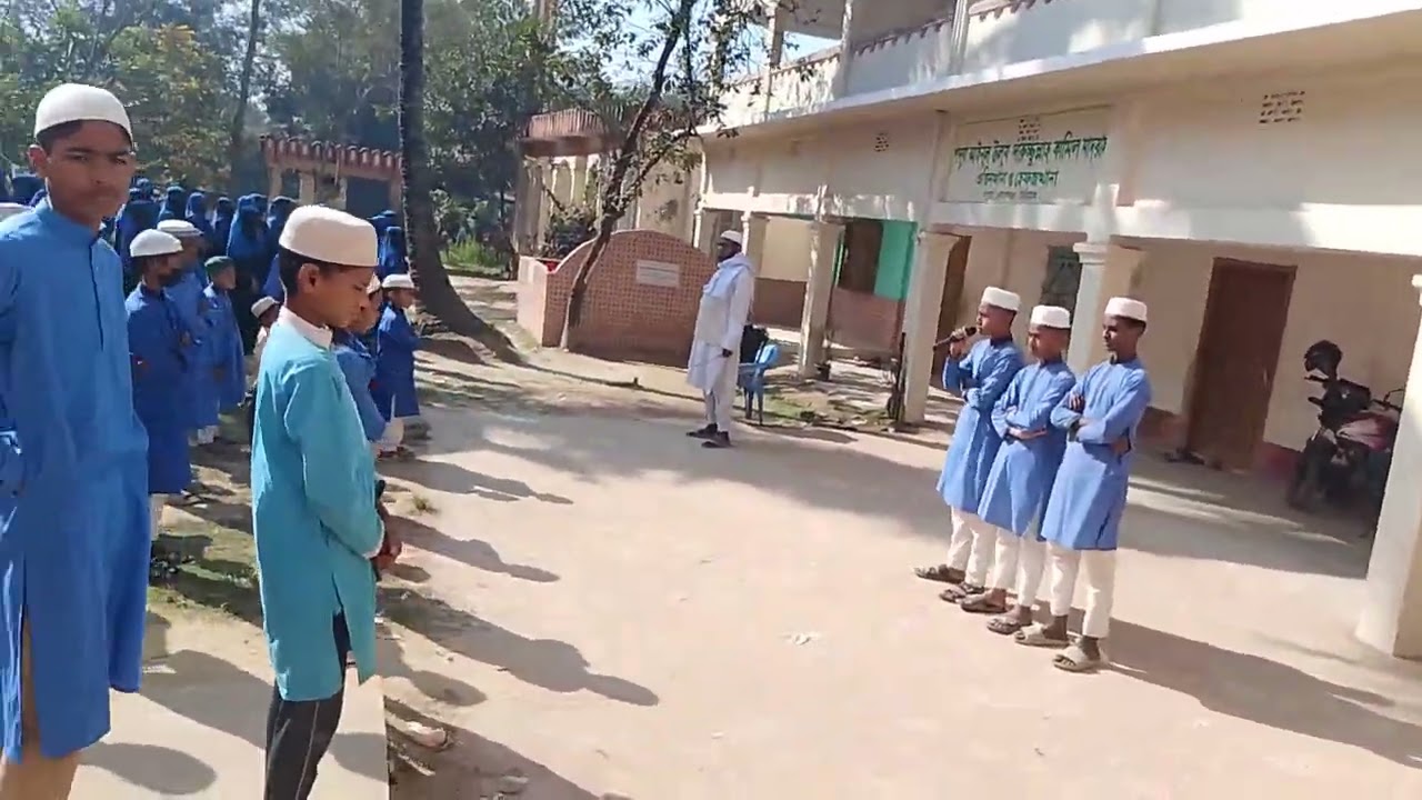 পদুয়া আইনুল উলুম দারুচছুন্নাহ কামিল মাদ্রাসা এসেম্বলির দৃশ্য পদুয়া লোহাগড়া চট্টগ্রাম ||RRSSZZ||