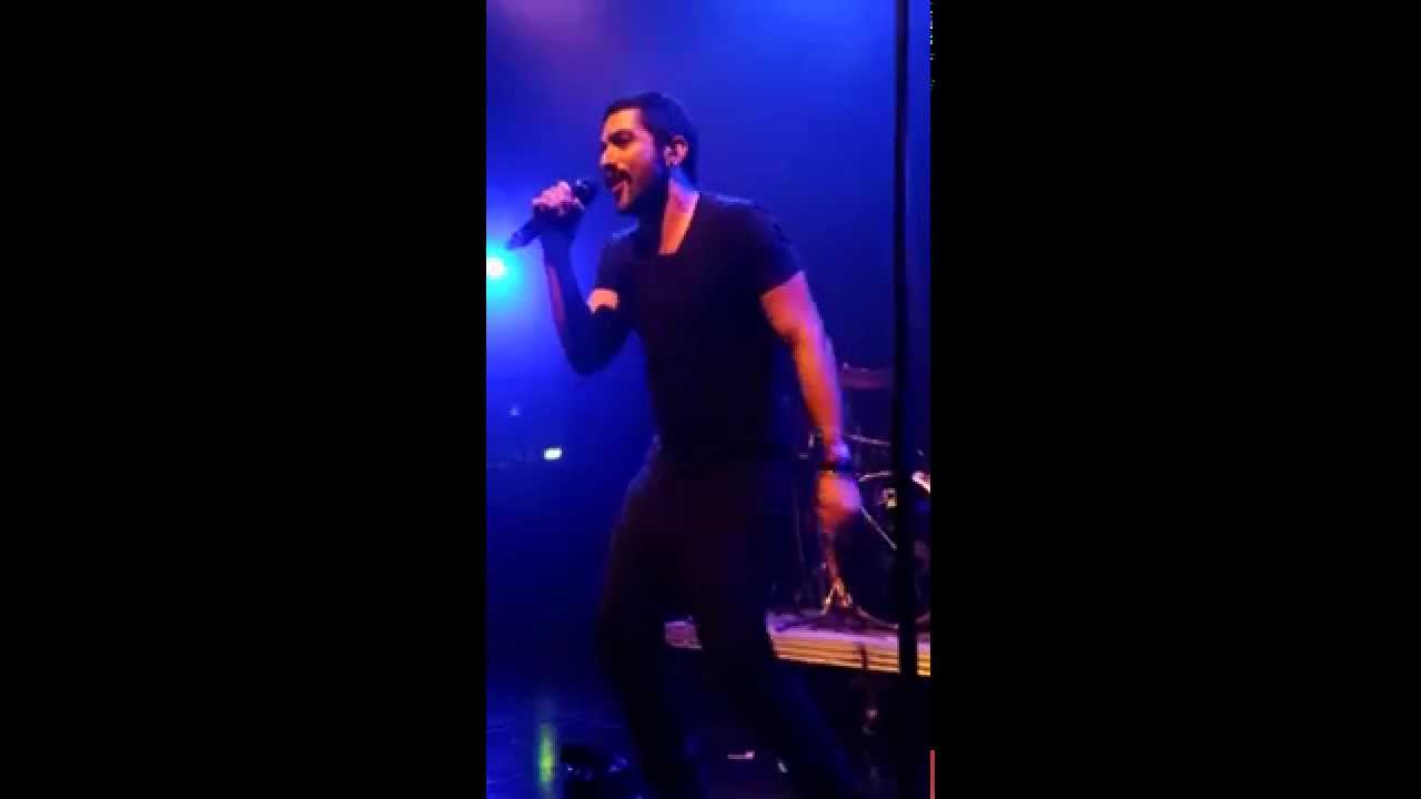Mashrou' Leila مشروع ليلى - Fasateen فساتين ᴴᴰ | 10-10-14 | PARIS