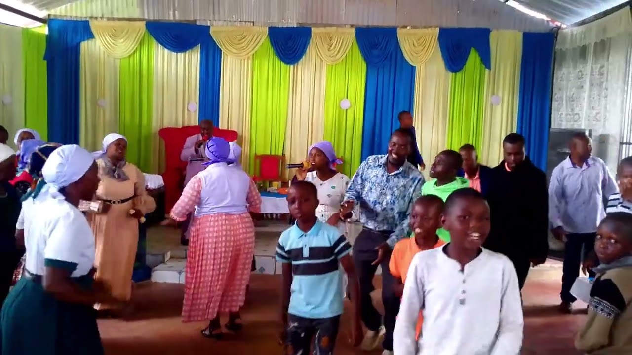 Let Go of Burdens, Look Unto Christ and Run The Good Race. Hebrews 12: 1-3, Sun Serv 30th NOV, 2025.