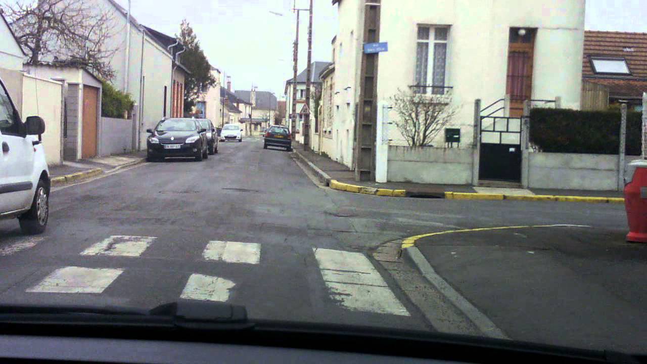 Savoir detecter une intersection (permis de conduire étape 2) leçon 1.