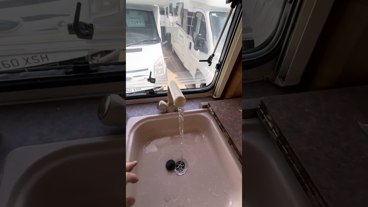 Swift Suntor 590RL Handover video
