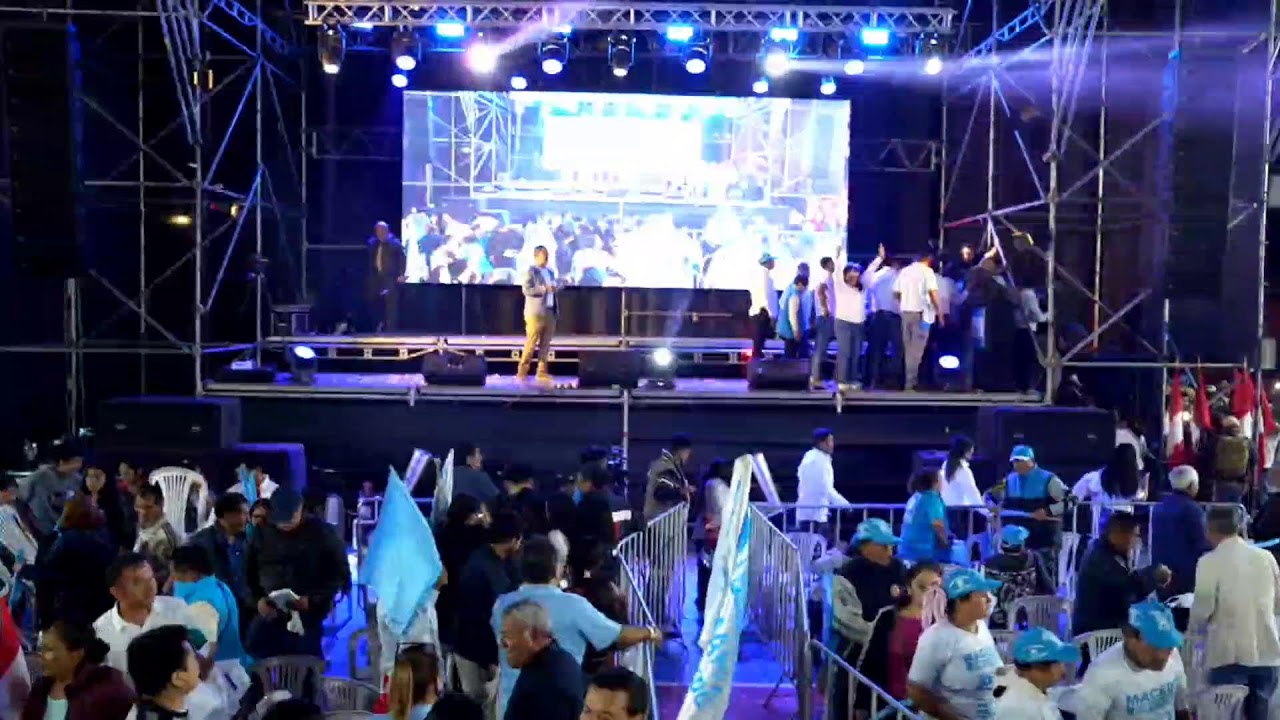 LA OLA CELESTE DE CHICLAYO RECIBE A RAFAEL LÓPEZ ALIAGA