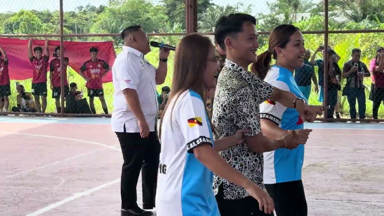 Berkikis Bulu Betis @ Andrewson Ngalai//maia pengerami bejadi main futsal ba bkt dinding jalai mukah