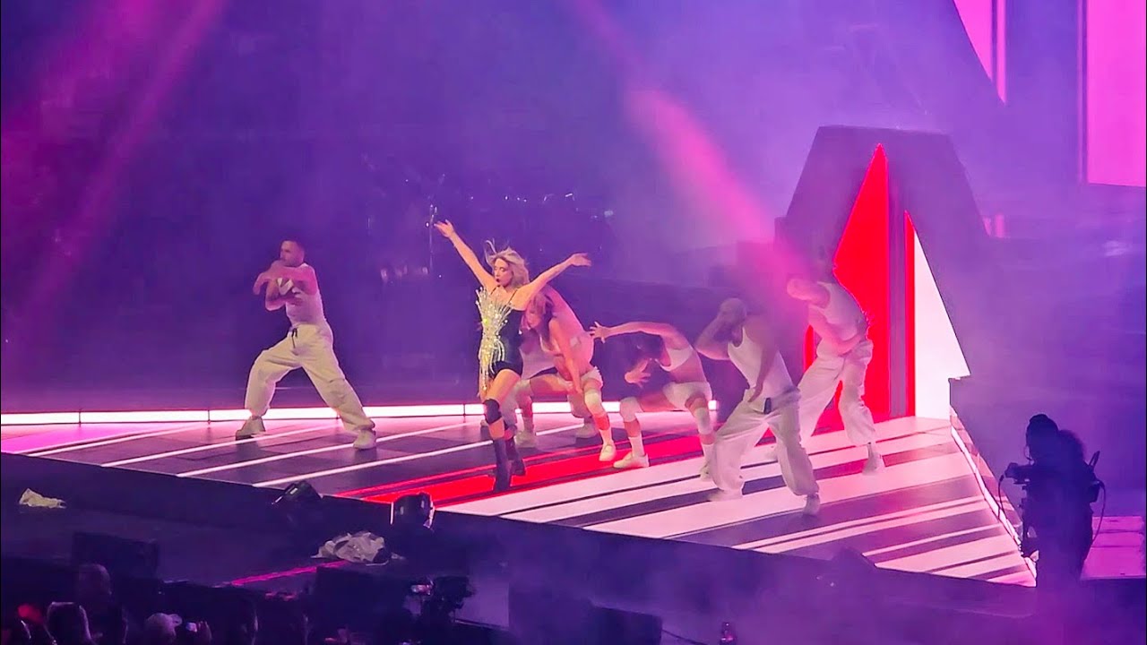 Kesha &ndash;JOYRIDE (Live) | Madison Square Garden, NYC &ndash; The Tits Out Tour 2025