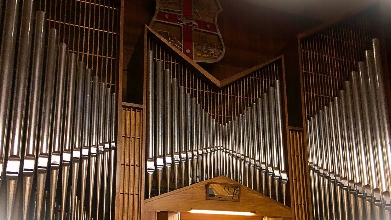 Campra: Rigaudon from Idomenee | Wollongong Town Hall