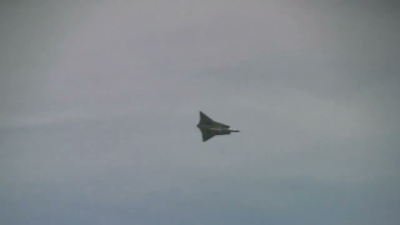 Air Power 2022 airport Zeltweg Saab SK35C Draken (SE-DXP)