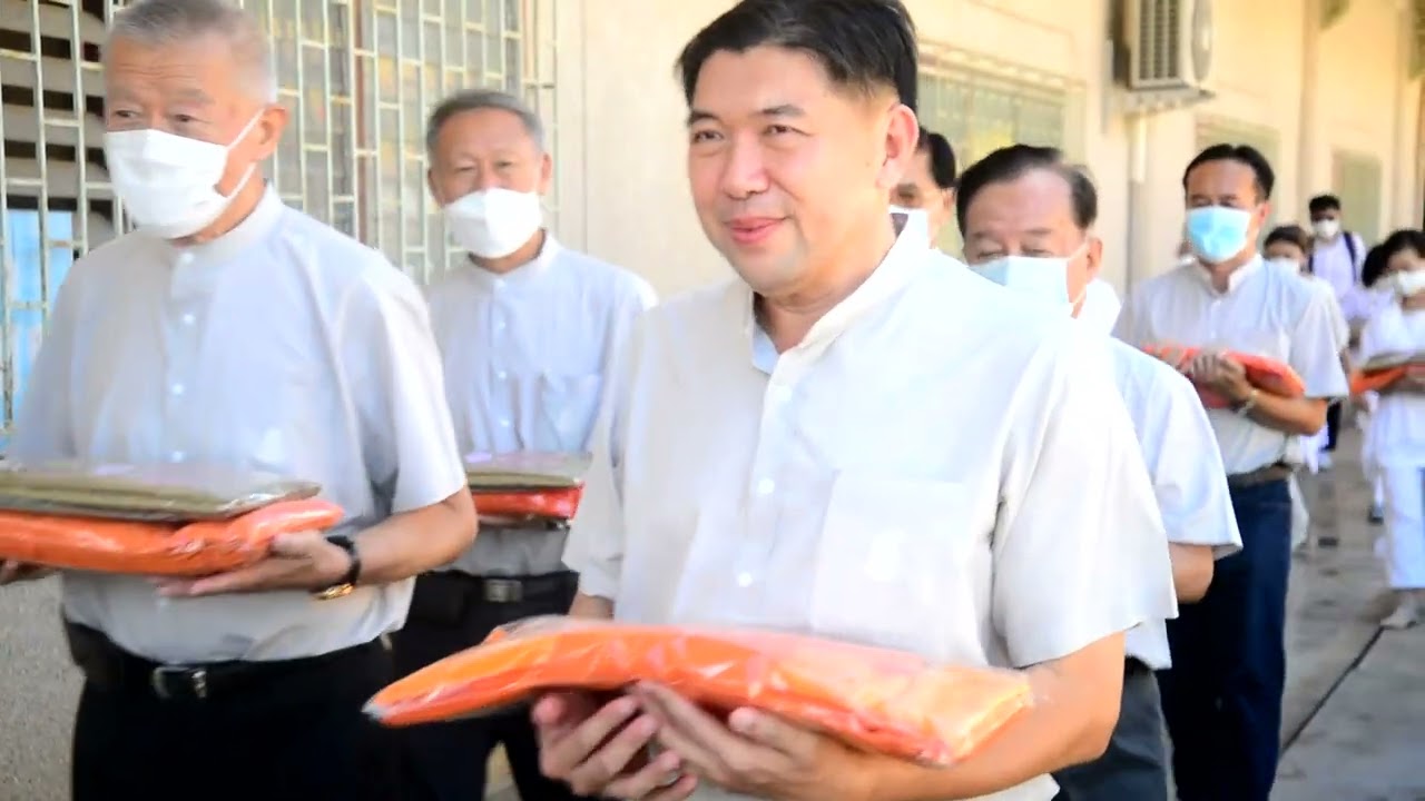 พิธีทอดผ้าพระกฐินพระราชทาน ประจำปี 2565 ณ วัดหมื่นพุทธเมตตาคุณาราม