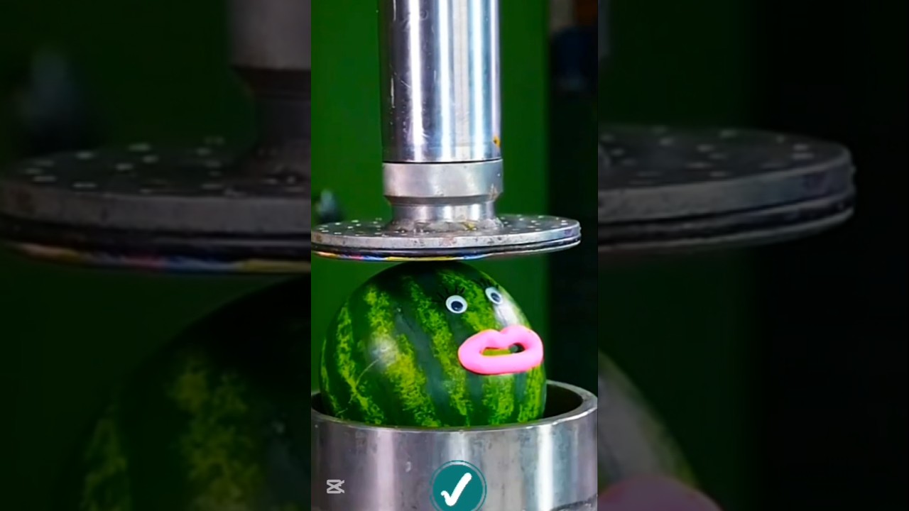 Watermelon vs. 150 ton hydraulic press😱🫣 #hydraulicpress #crushing #satisfying #viral