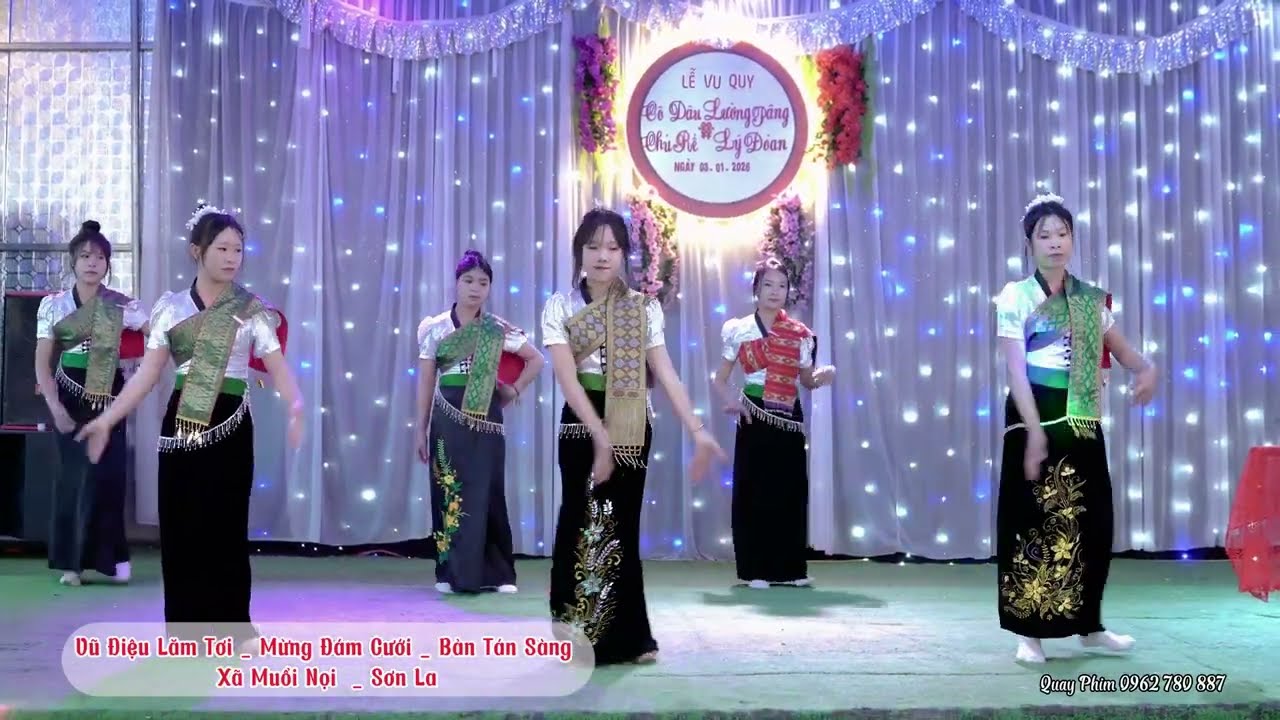 múa lăm tơi đội văn nghệ gia đình mừng lễ vũ quy Lường Pâng _ Lý Đoàn bản tán sàng muổi nọi 