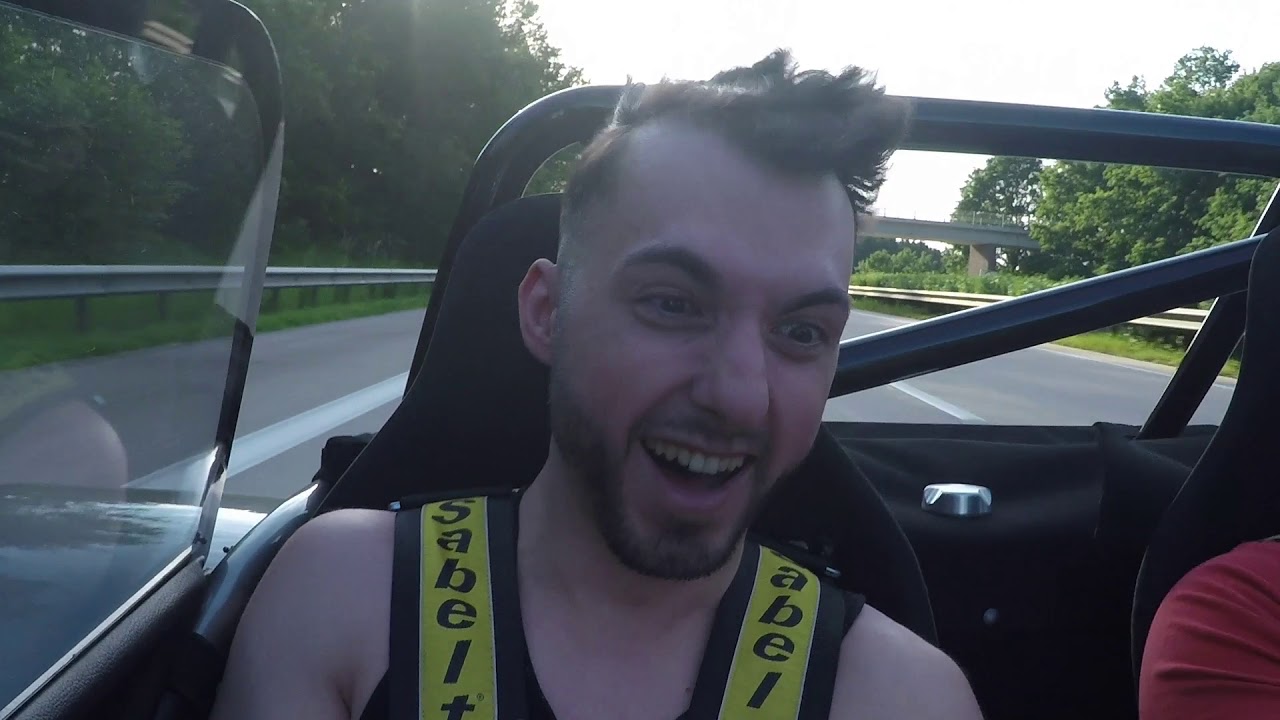 Reaction to HKT RS CLUBSPORT 12.