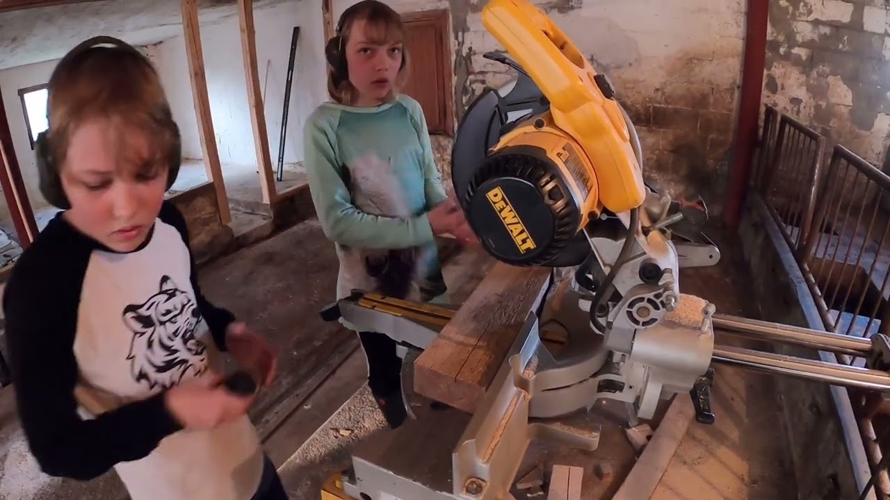 Kotitarve kanalan rakentaminen, Tipuja tulee! HOMESTEADING IN FINLAND