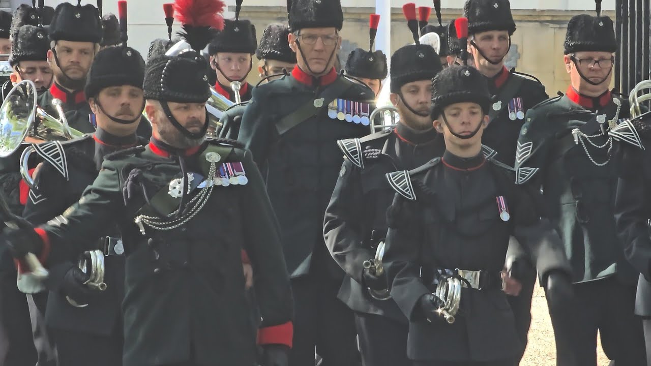 Changing The Guard Band and Bugles of The Rifles