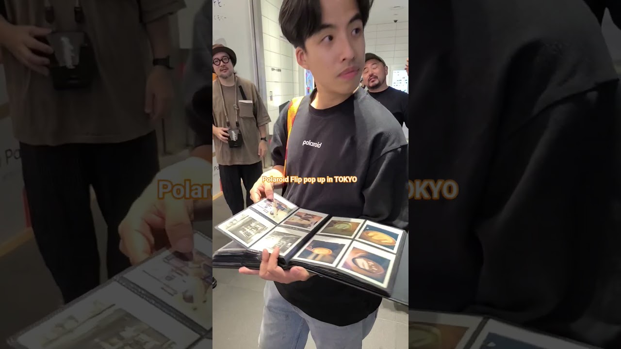 Polaroid Flip pop up in Tokyo .