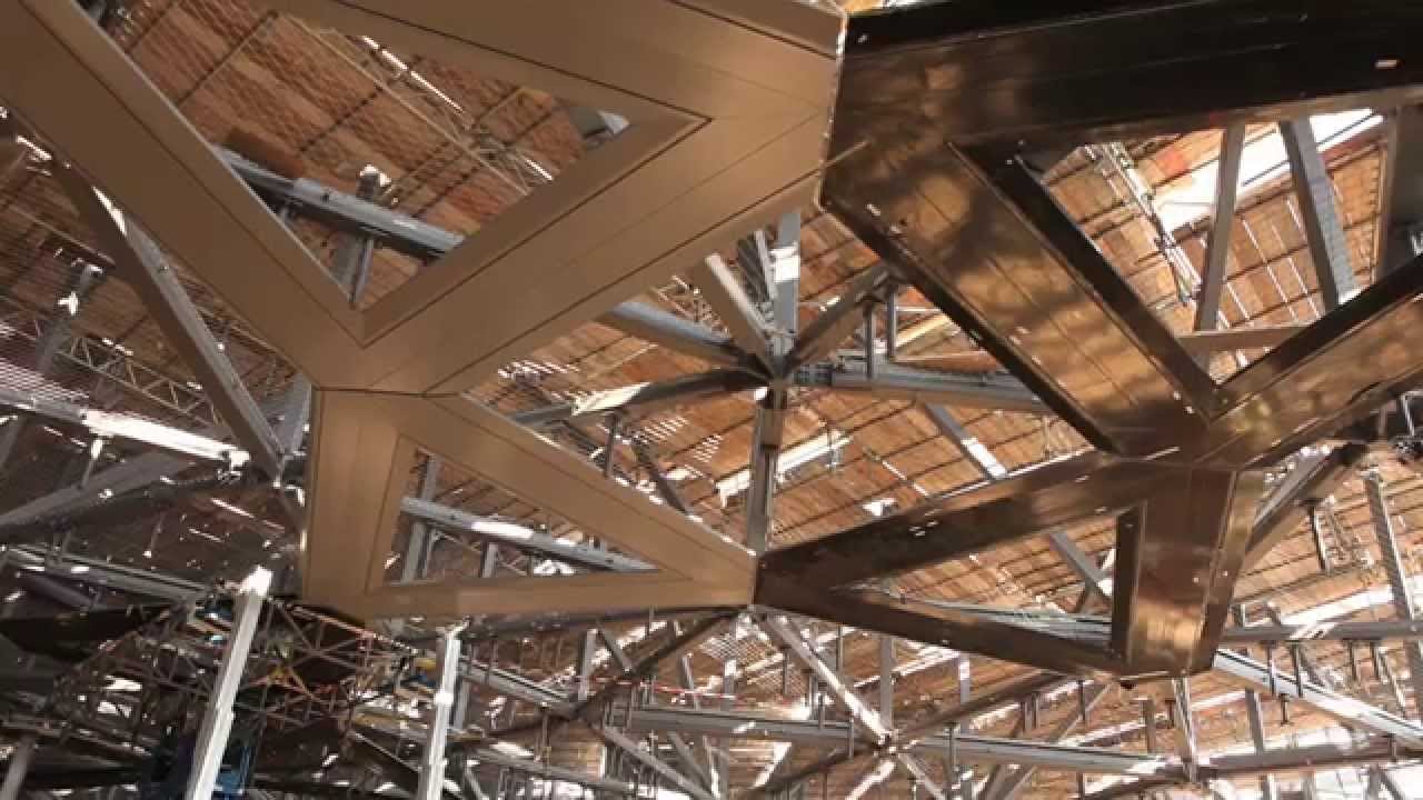 The stars of Louvre Abu Dhabi - video