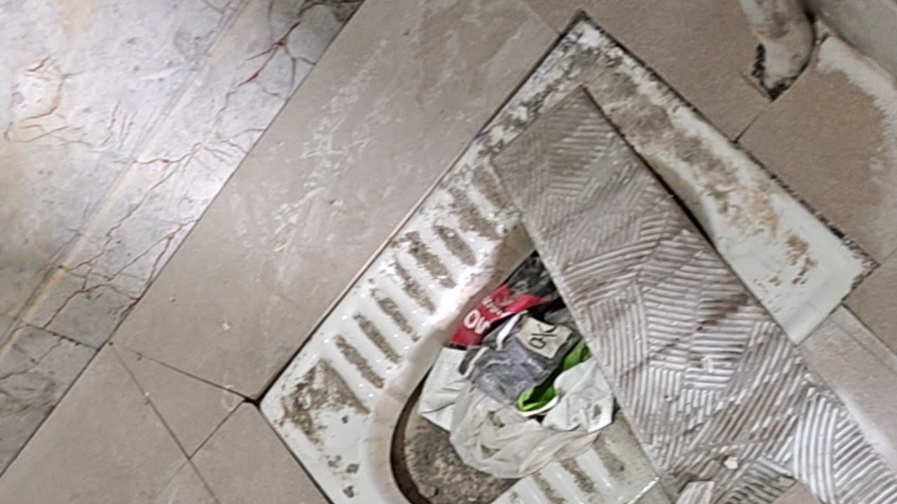 Sk Tiles is live@bathroom mein floor ka tile s