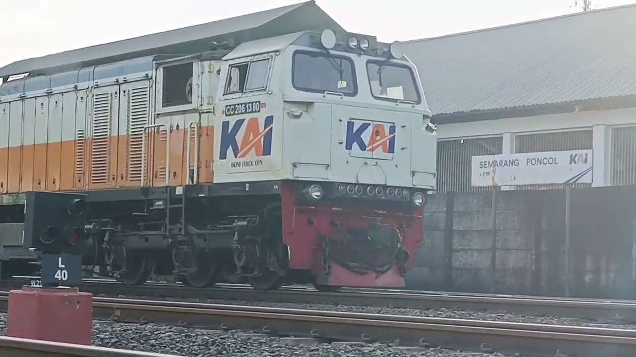 Hasil hunting kereta di stasiun Poncol 