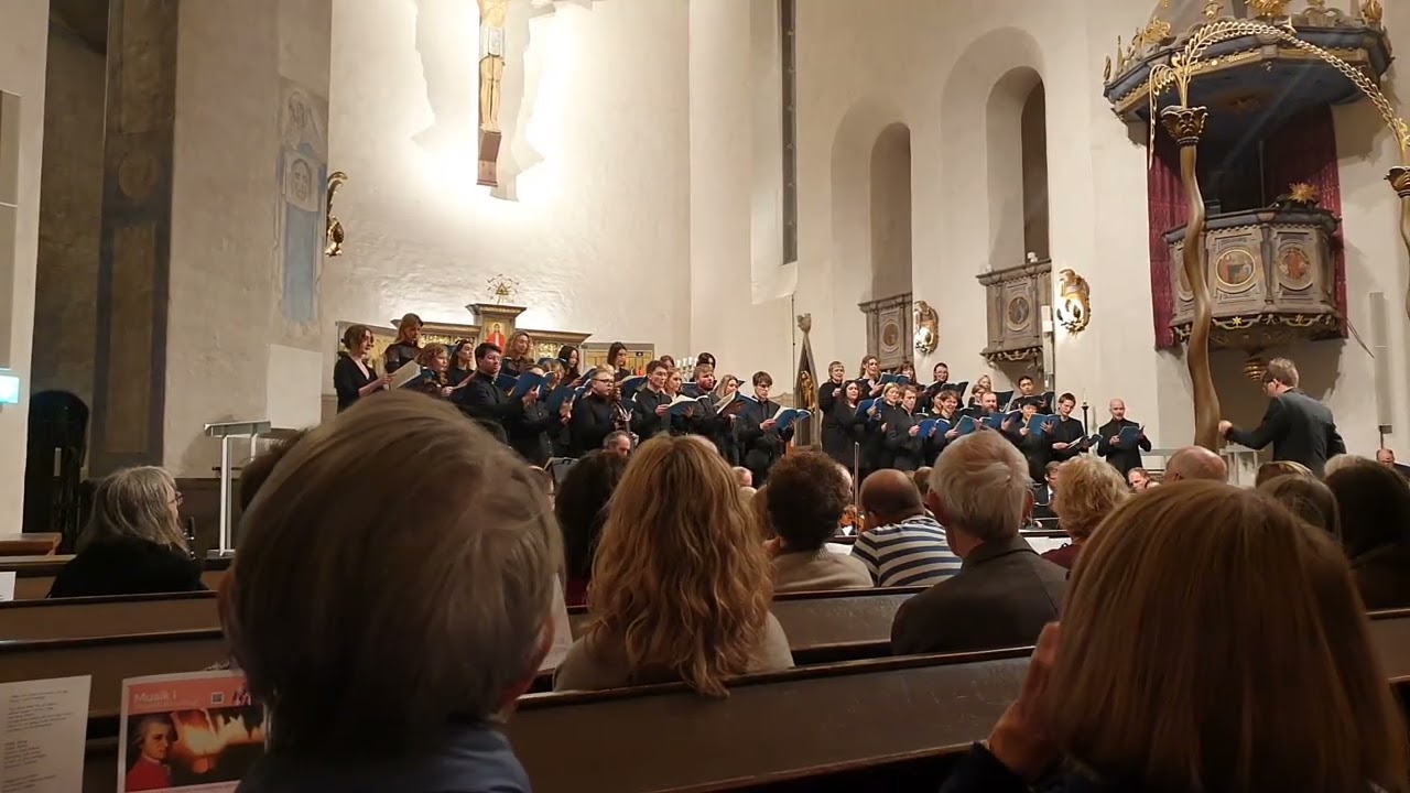 H&ouml;galids Unga R&ouml;ster Allhelgona 2025 - Cum Sanctis Tuis - Med dina helgon!