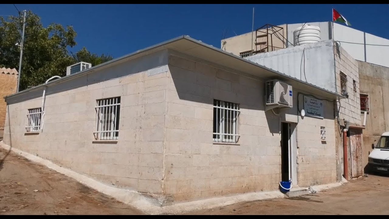 بعد نشر قضيتهم عبر وطن.. افتتاح عيادة صحية في منطقة البقعة شمال الخليل