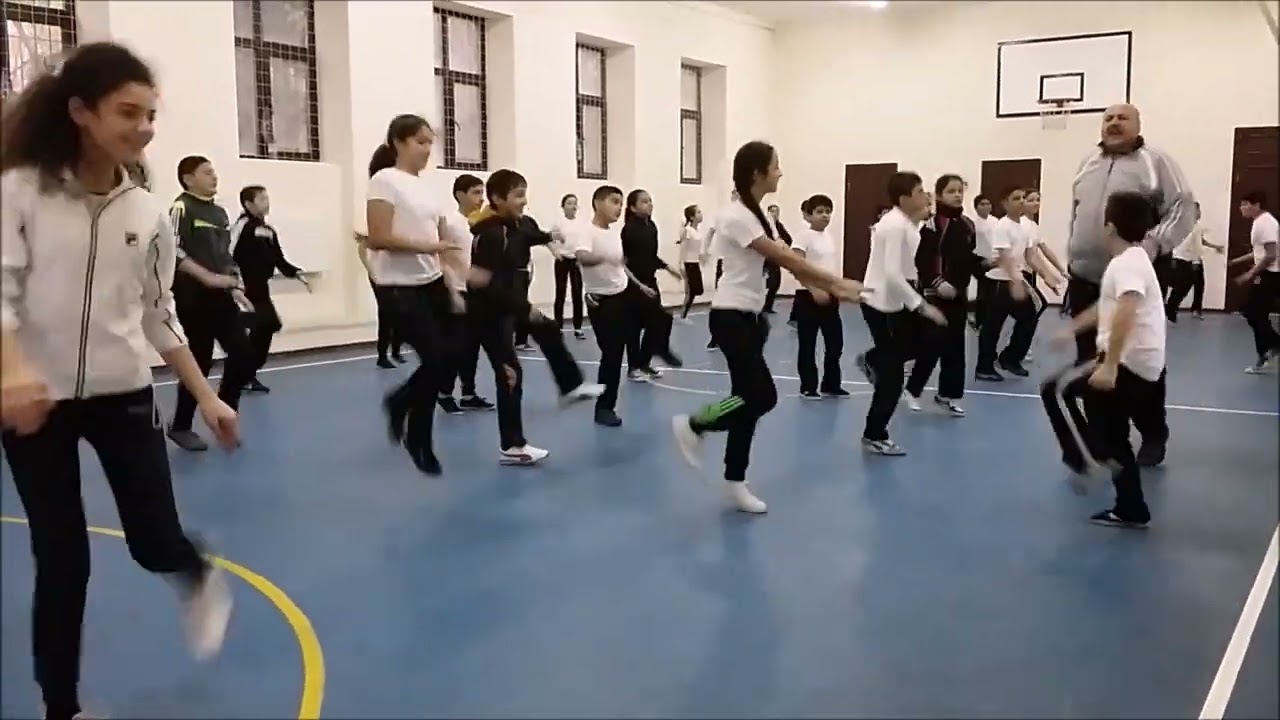 MANİYELER ZOLAGİNİN KECMEK