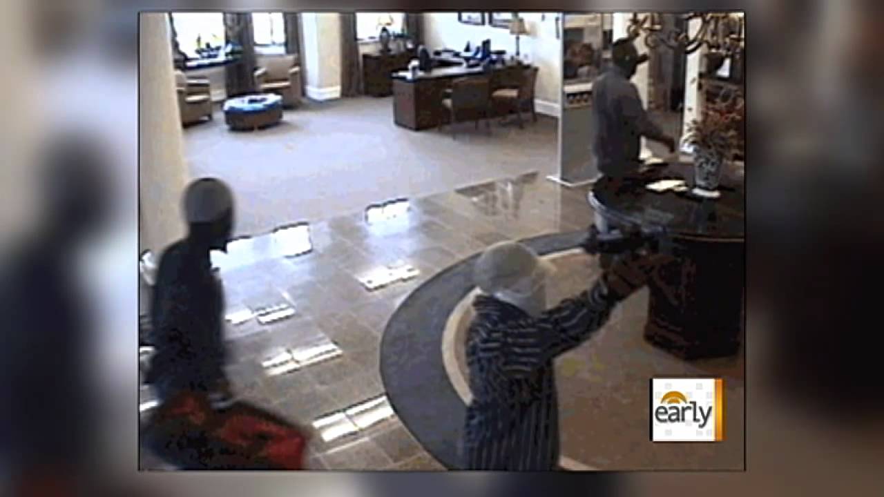 Fugitive siblings: Chase video released