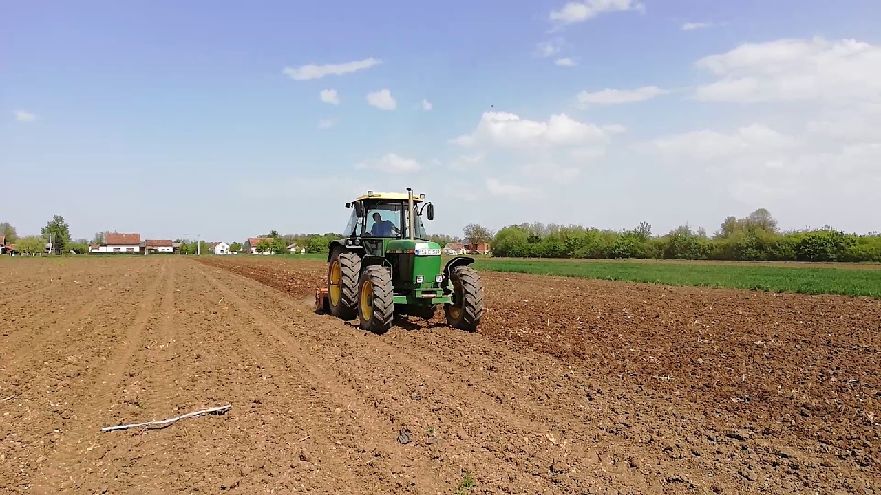 John Deere 4040S