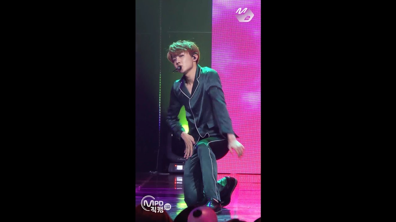 [MPD직캠] 방탄소년단 제이홉 직캠 '피 땀 눈물(Blood Sweat & Tears)' (J-HOPE FanCam) | @MCOUNTDOWN_2016.10.20