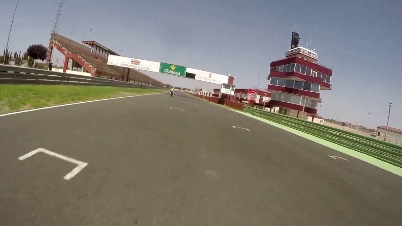 On board Yamaha R6R #Santi79 Circuito de Albacete 27-08-2016