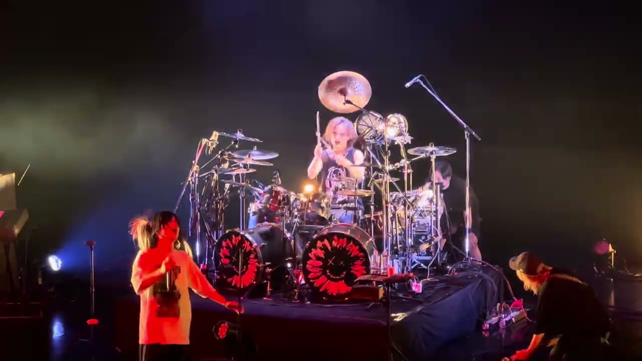 DEZERT「普通じゃないⅢ」  DEZERT LIVE TOUR 2023 “きみの脊髄と踊りたいんだっ!!ツアー”  2023年8月27日　なんばHatch　SORAさん推しカメラ