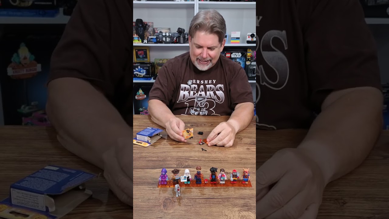 25-й день, как я открываю мини-фигурки Lego Spiderman, пока не соберу все 12.