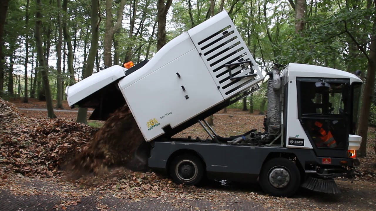 Veegwagen bladseizoen