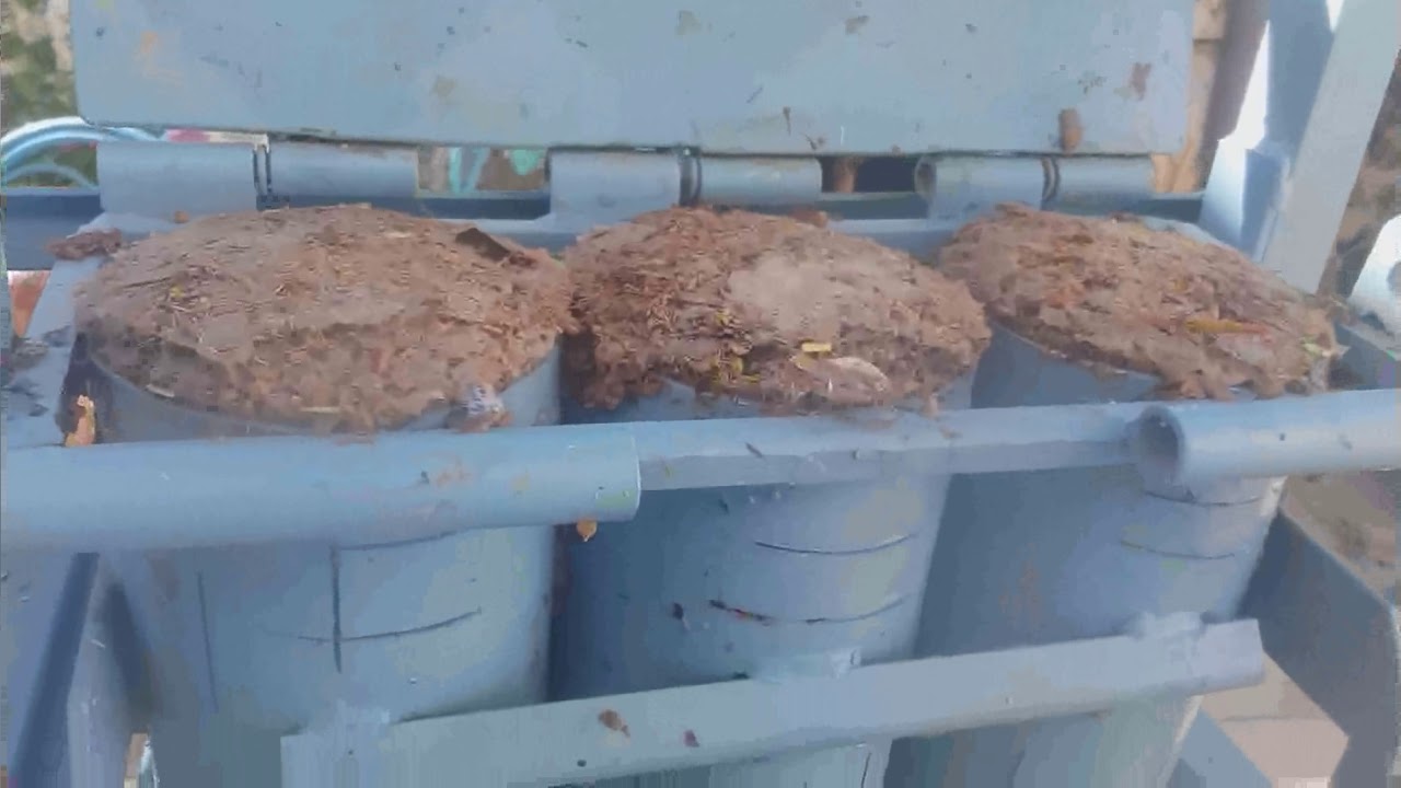 HACER BRIQUETAS  PARA LA ESTUFA, EN MAQUINA CASERA