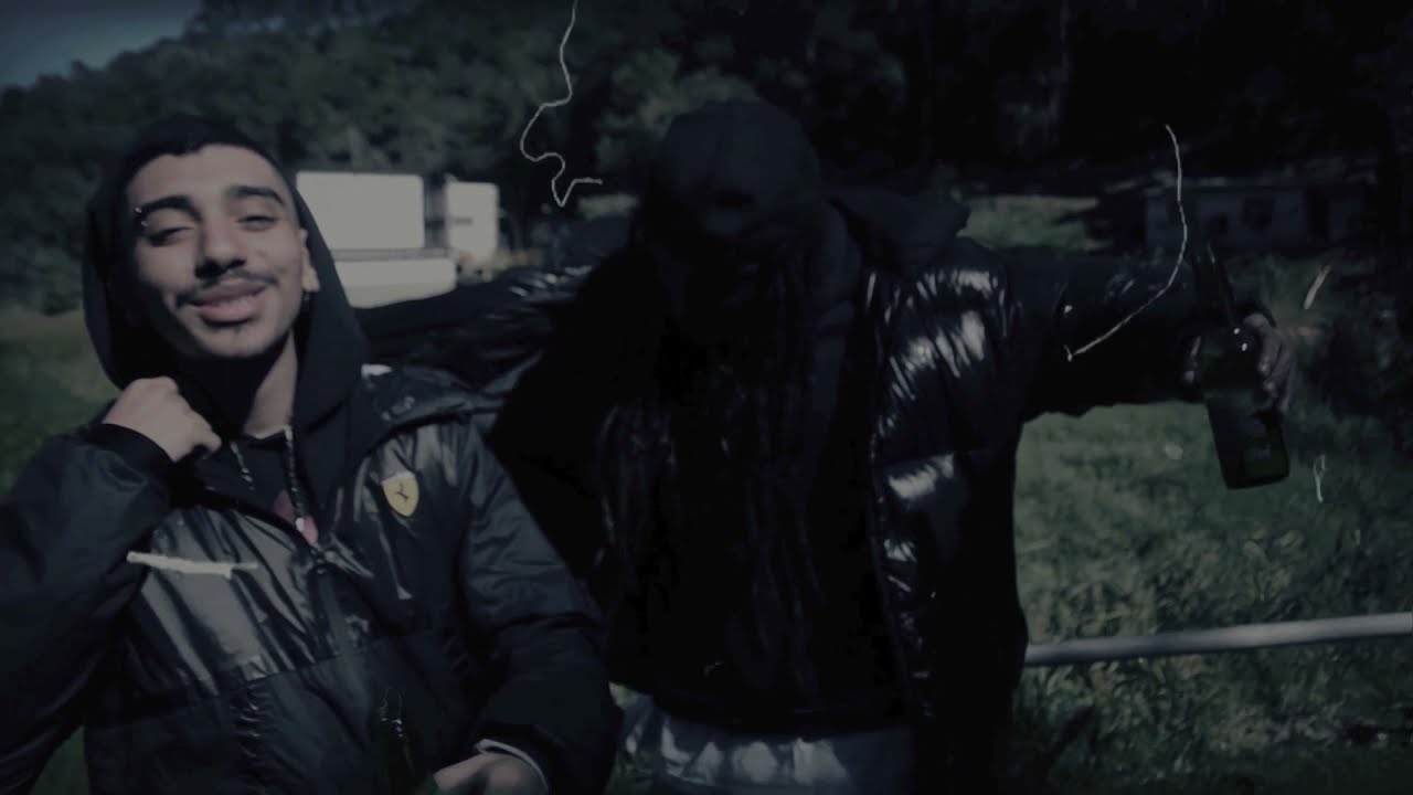 Moikas Feat. Maral  - 400 penas (Gossefeather)