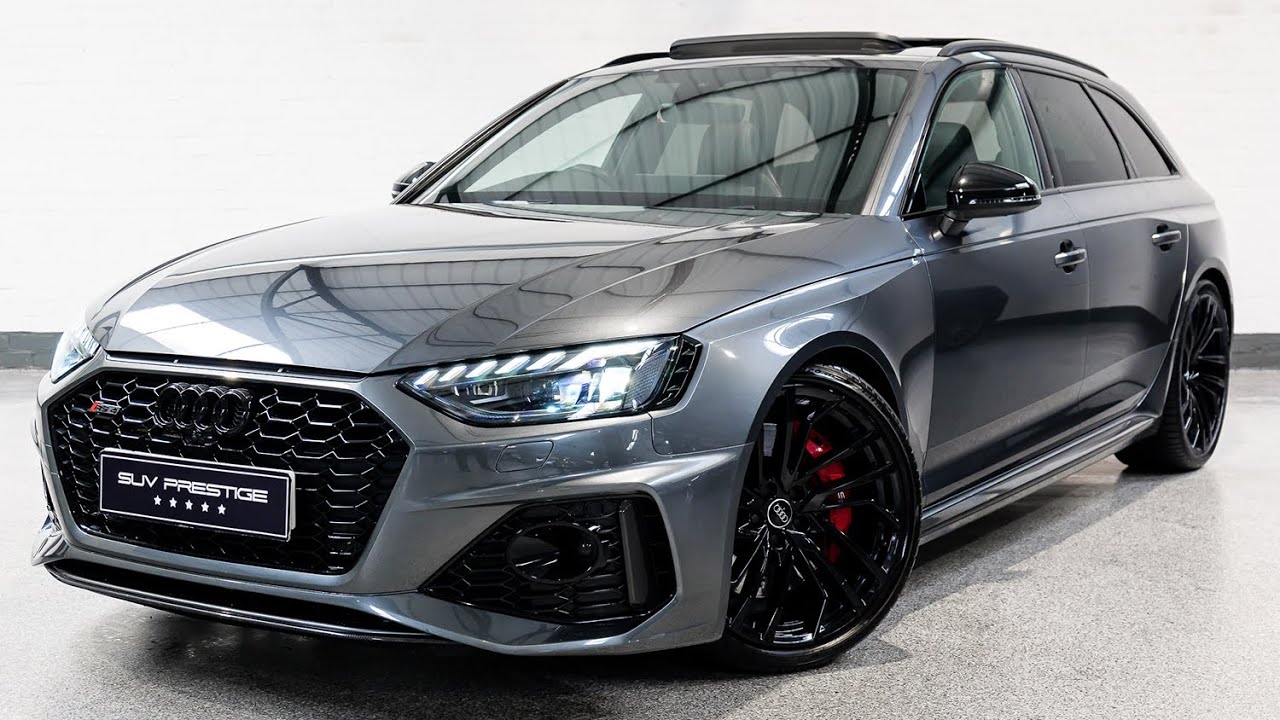 Audi RS4 Carbon Black - SUV Prestige