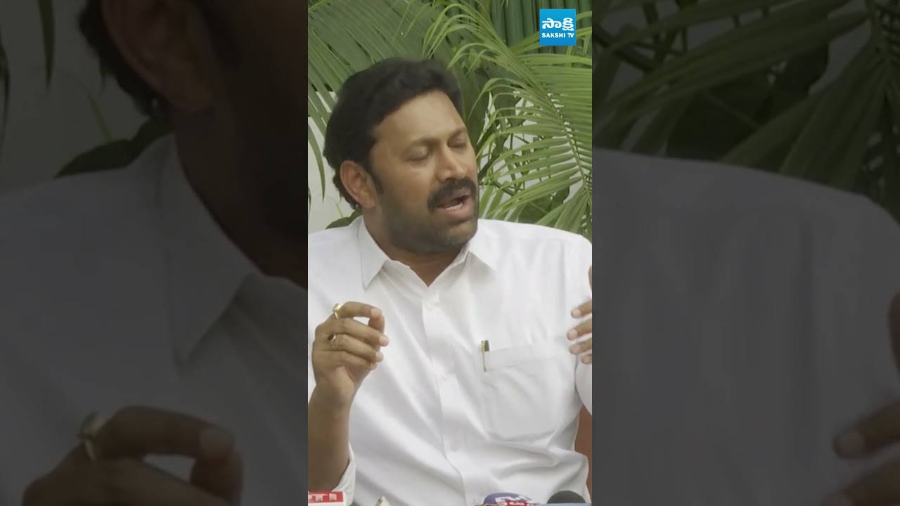 YS Avinash Reddy Commments on YS Sunitha Reddy Over YS Vivekananda Reddy Incident | Sakshi TV