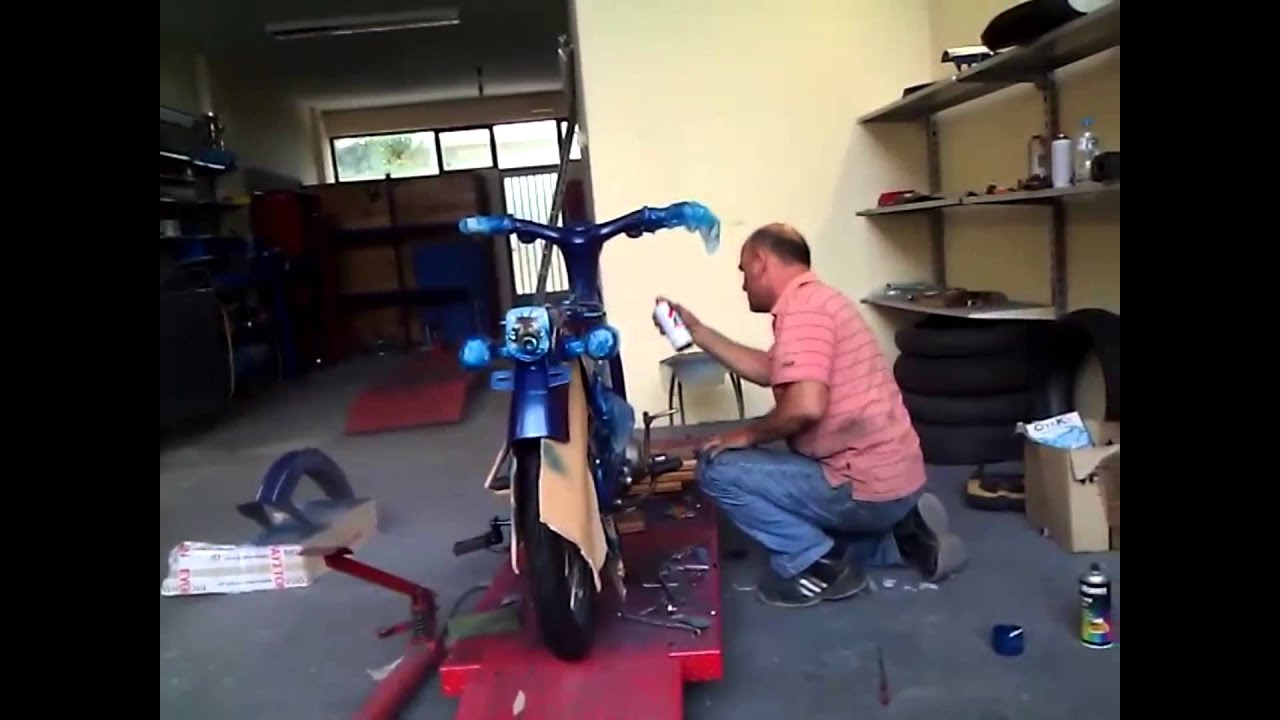 Βαφή με σπρέι Honda c50 6 volt με 22 ευρώ !