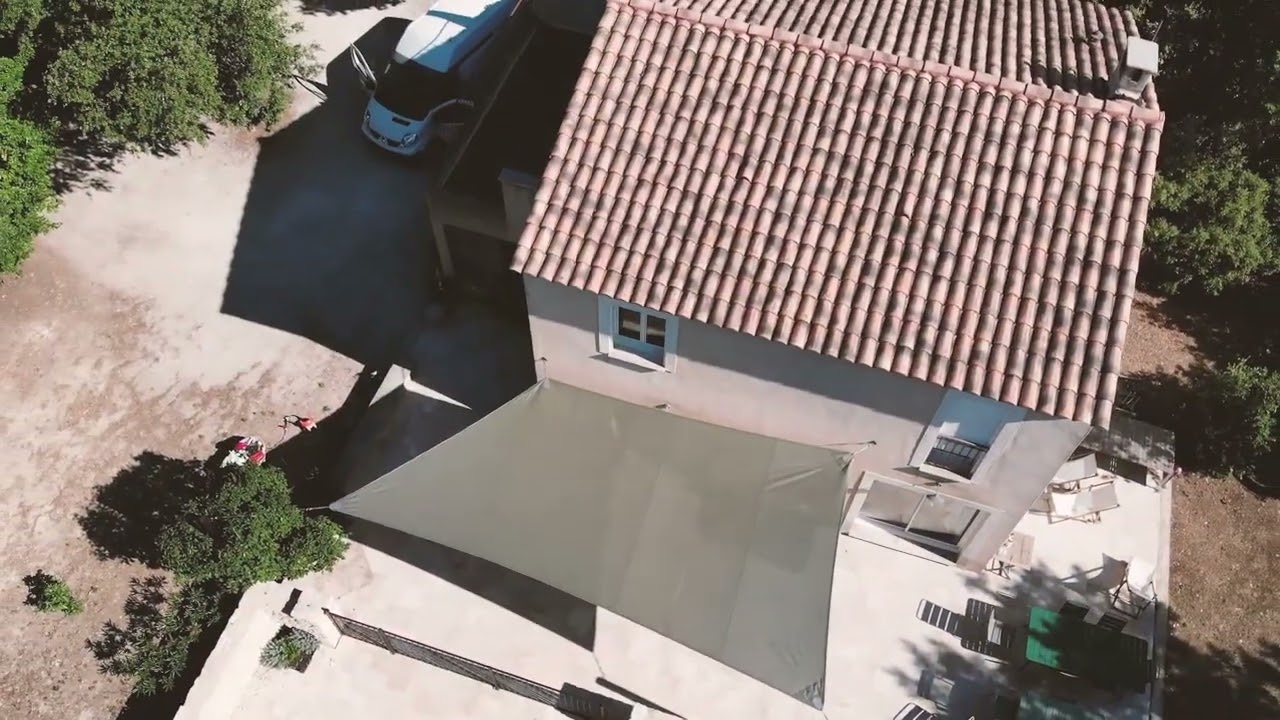 B&acirc;che de Pergola et Voile Ombrage - &Agrave; Vos B&acirc;ches Provence Alpes C&ocirc;te d'Azur