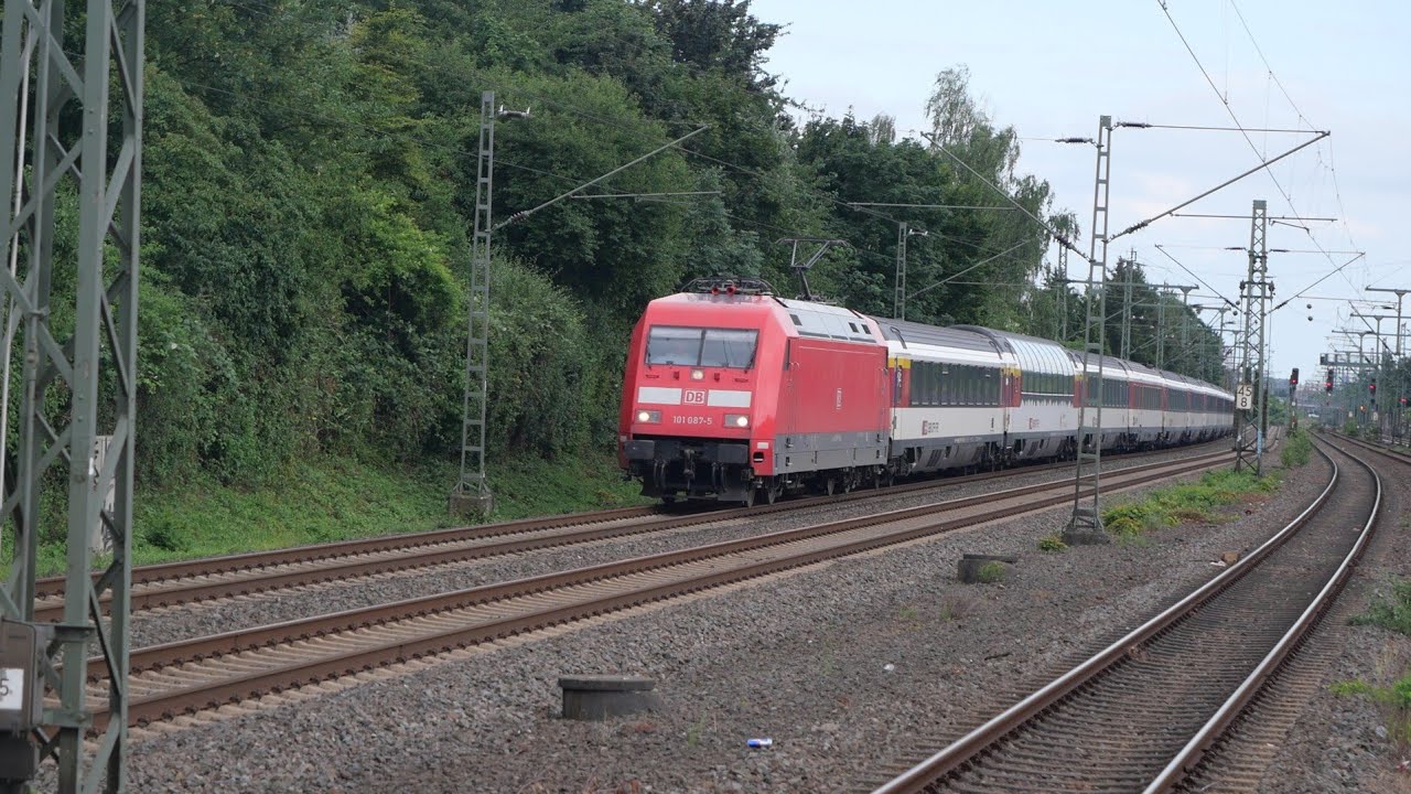 Züge in Düsseldorf Unterrath Mit Br 111 101 182 401 402 462 147 146 412 425 403 407 408 1429 423 422