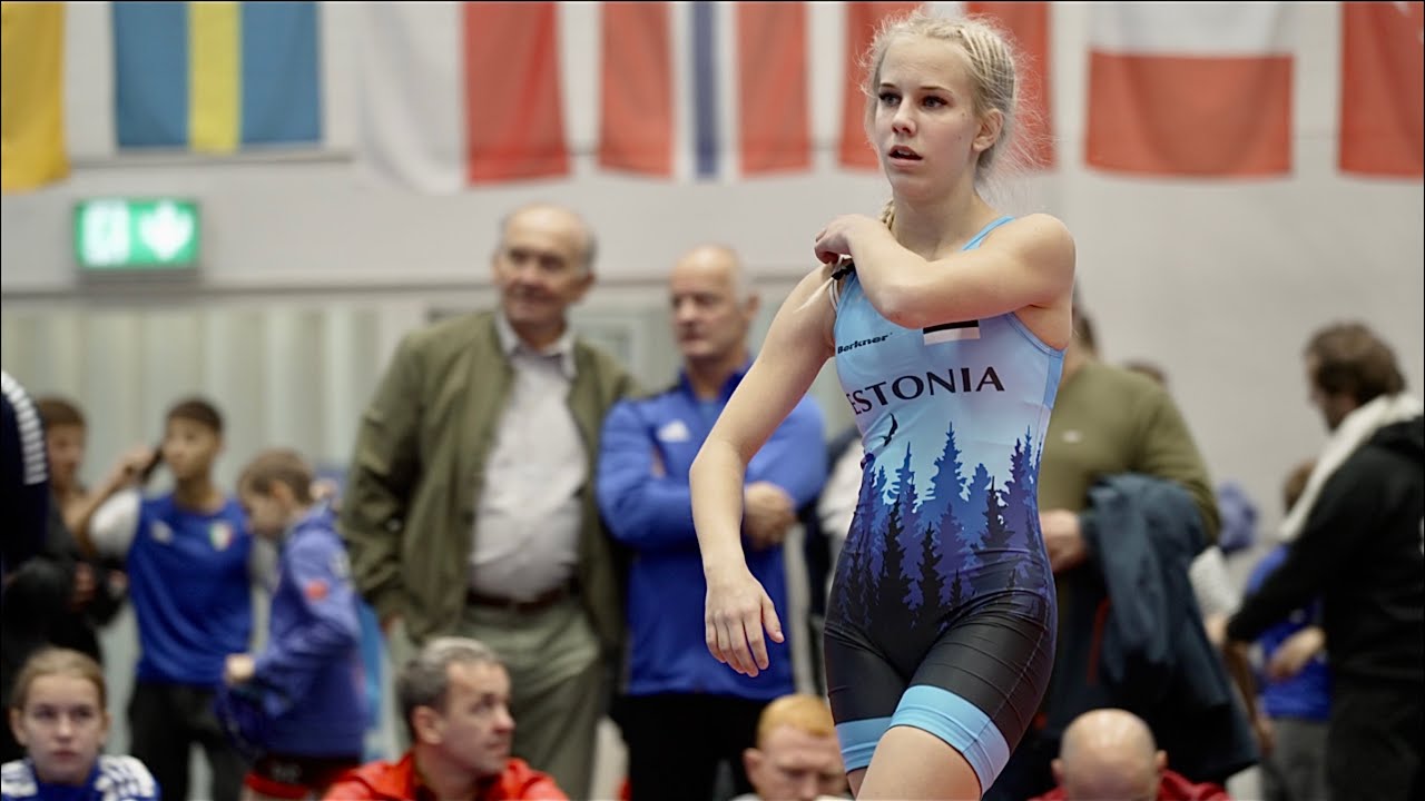 U17 Doris Renter (EST) vs Helena Pihlapuu (EST) 49kg. Women girls wrestling tournament. B-cam-man