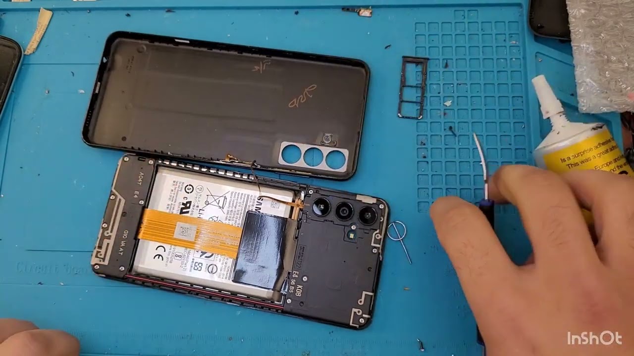 samsung A04s back cover remove|how to open A04s back cover|how to disassembley samsung galaxy A04s